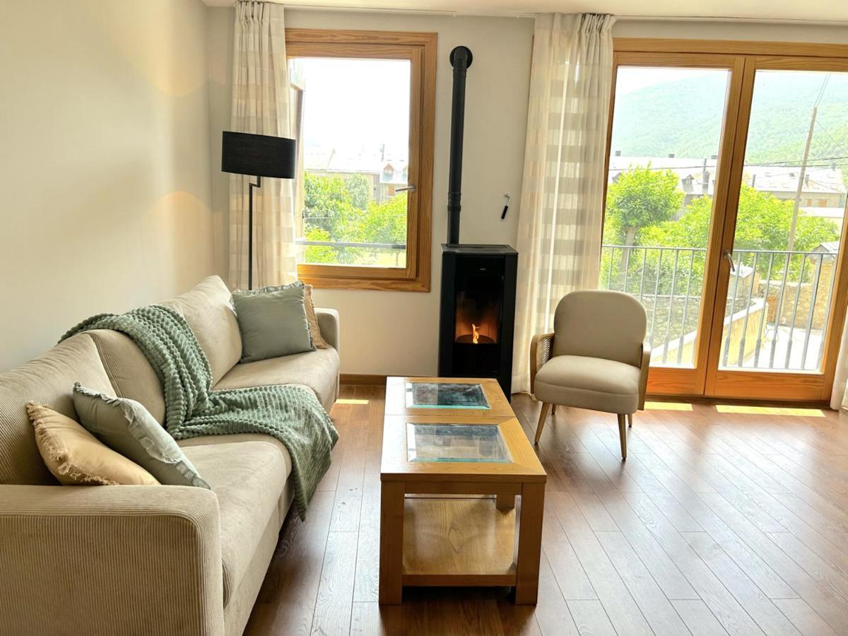 Apartament Al Centre D'Esterri Amb Vistes Uniques By Rural D'Aneu Esterri d'Àneu Dış mekan fotoğraf